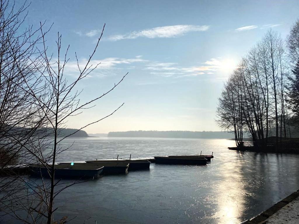 Ferienhaus Direkt Am See Uckermark Templin Bagian luar foto